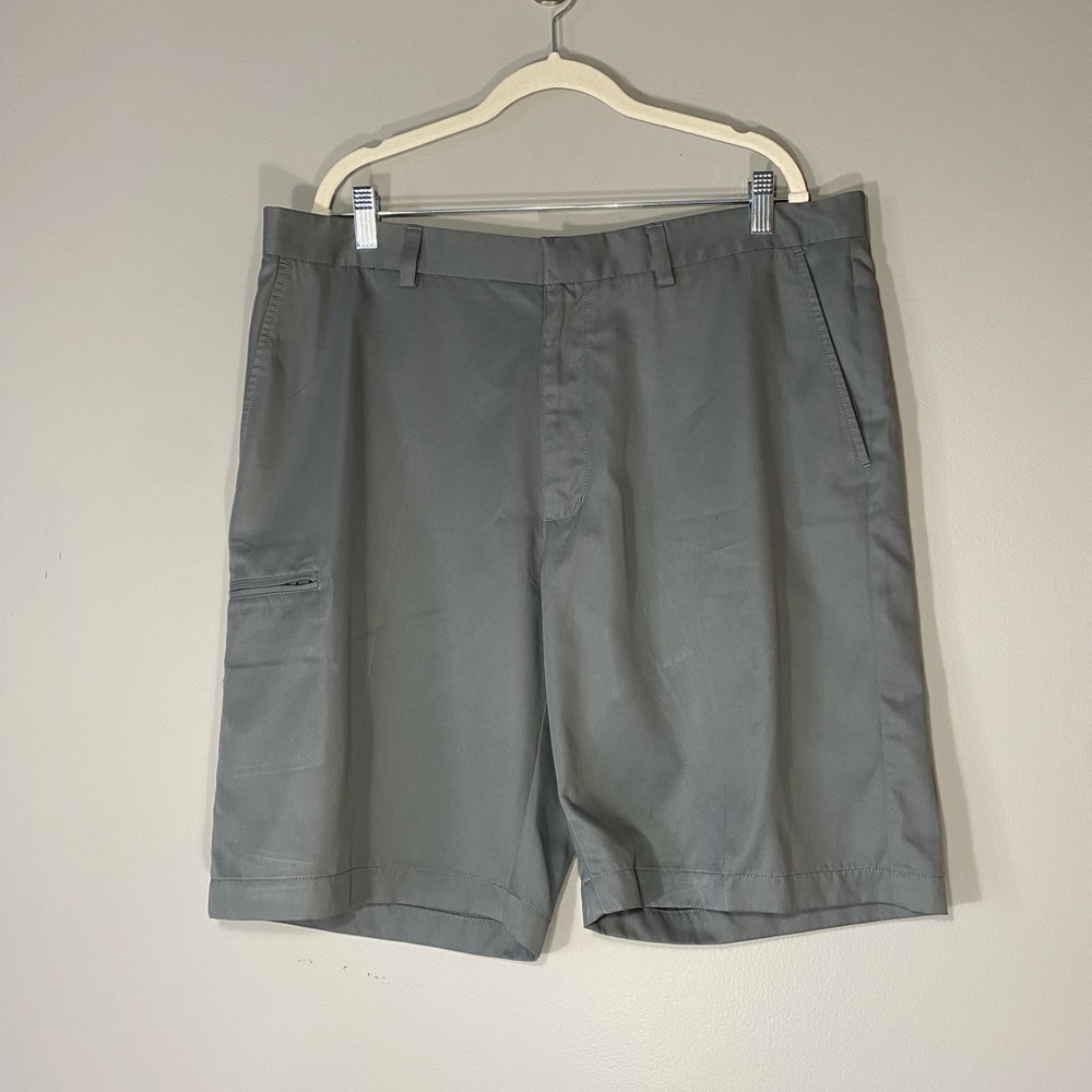 Men’s Grand Slam Golf Short 38 
Gray, pockets Hiking Casual vacation beach